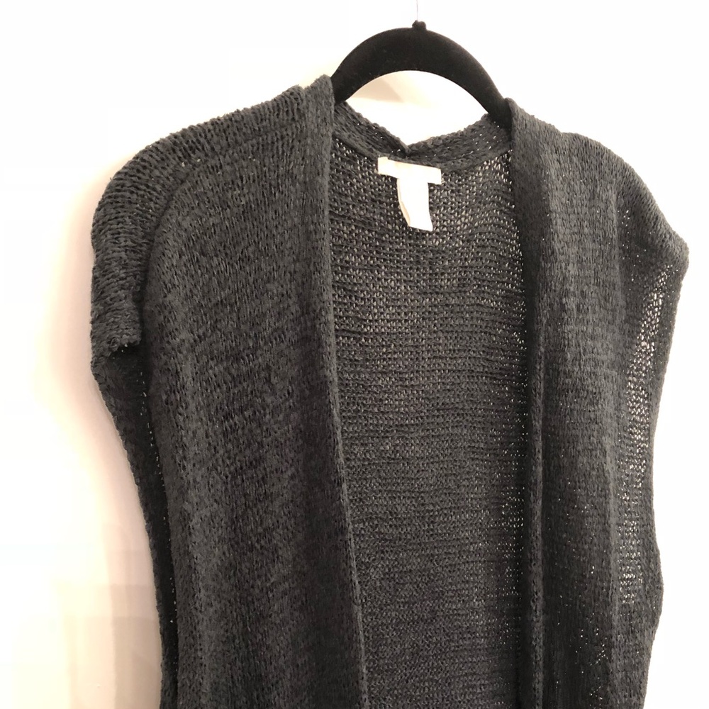 Long sleeveless sweater